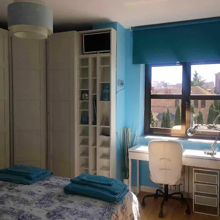 דירה With 4 Bedrooms In With Wonderful City View And Wifi *